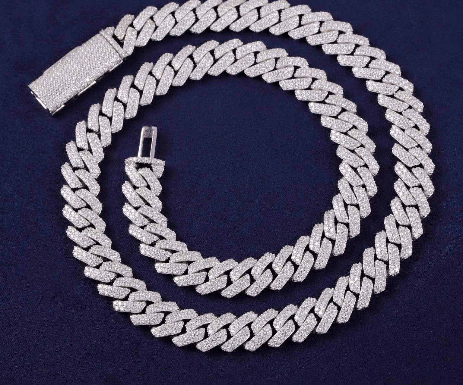Chaîne Cuban Link Noire moissanite et Argent 925 (10mm)