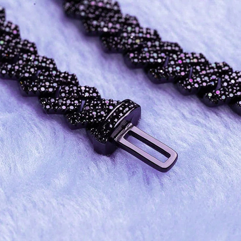 Cadena de lujo con moissanita negra y garras: joyería de alta calidad en plata de ley 925 certificada.