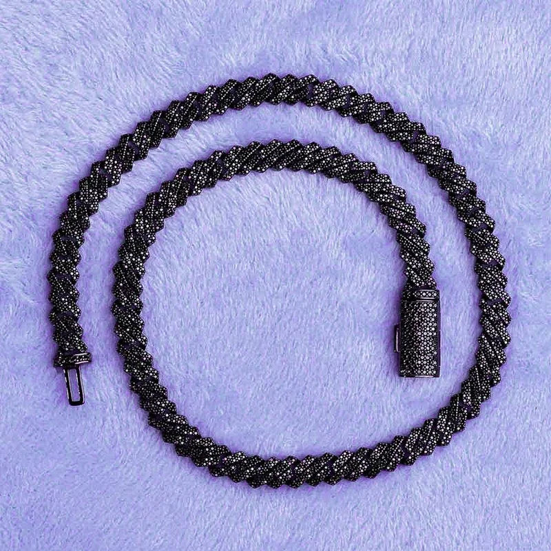 Cadena de lujo con moissanita negra y garras: joyería de alta calidad en plata de ley 925 certificada.