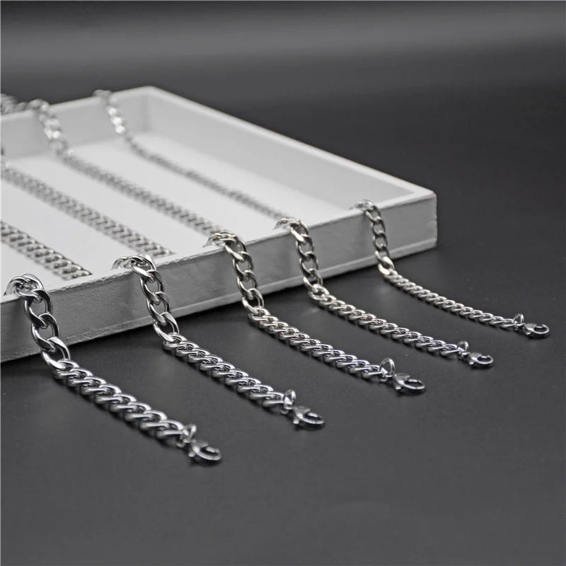 Collier Chaîne Classique en Acier Inoxydable Pour Hommes et Femmes