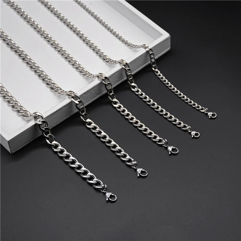 Collier Chaîne Classique en Acier Inoxydable Pour Hommes et Femmes