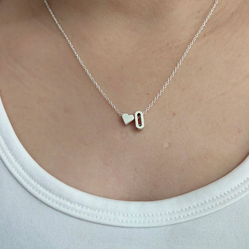 Collar con colgante de corazón y letra del alfabeto, cadena de metal chapada con el nombre, regalo para mujeres y niñas.