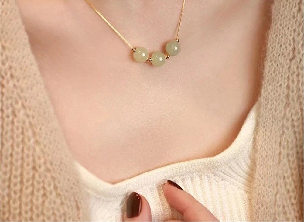Collar de suerte y elegancia, cuentas de jaspe verde natural