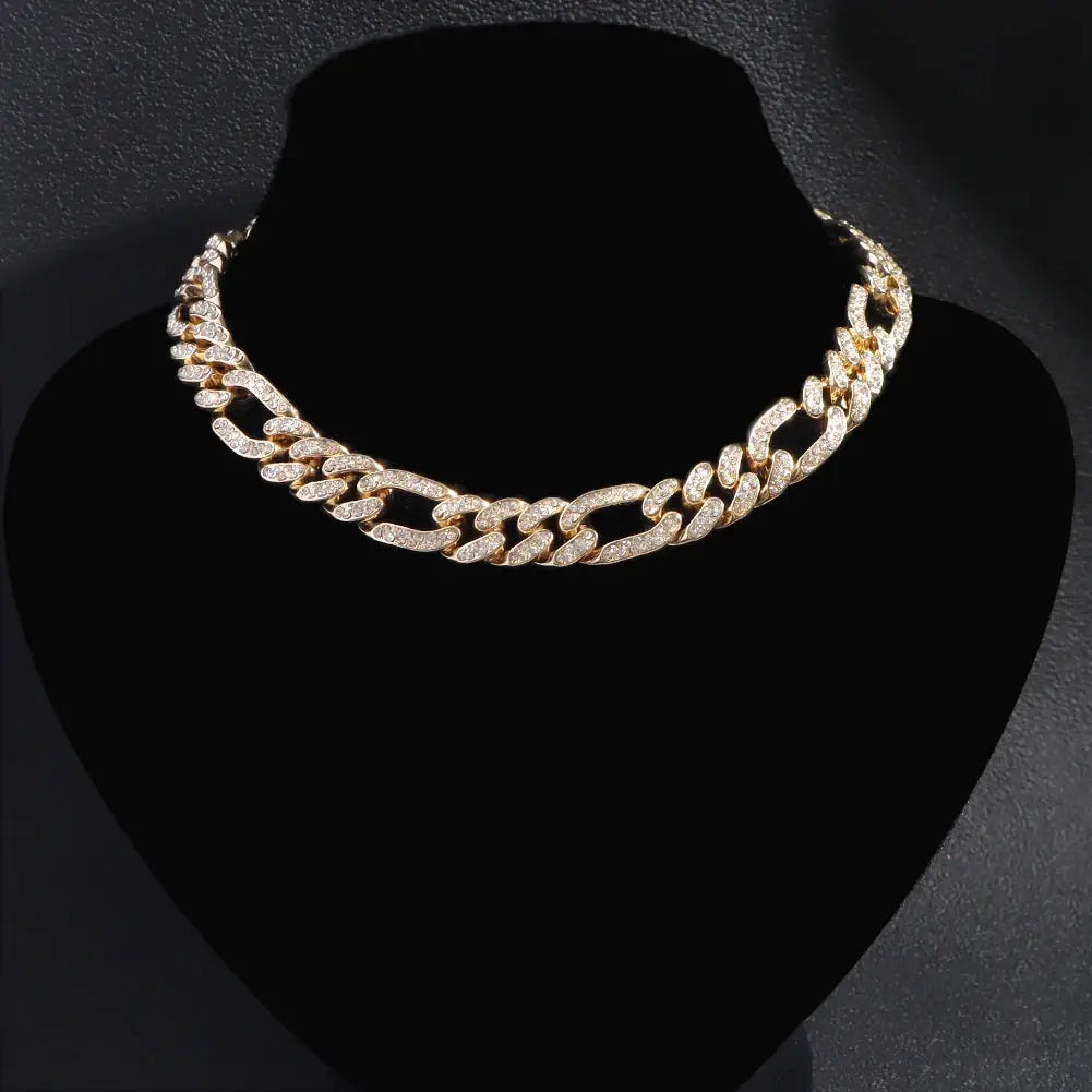 Bijou cubain femme orné de strass pour occasions spéciales