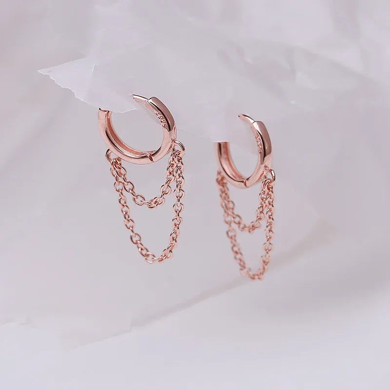 Boucles d’Oreilles Anneaux Argent 925 à Doubles Chaînes – Style Moderne et Minimaliste