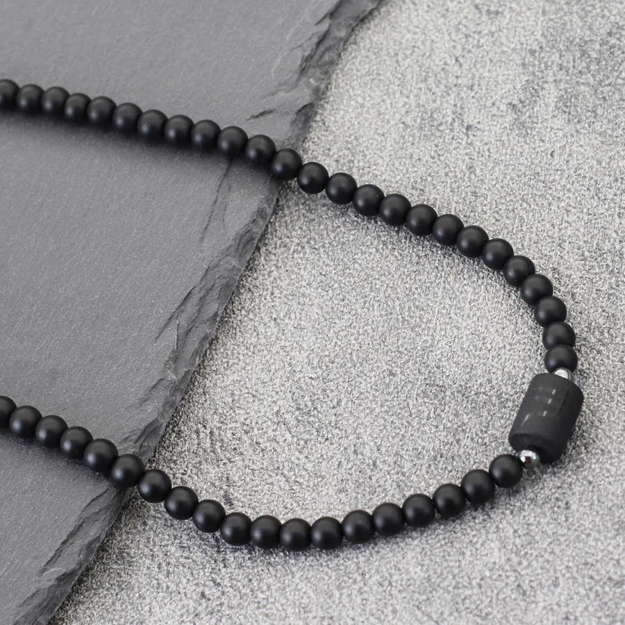 Collar de ónix negro para hombre con 12 constelaciones y cierre de acero