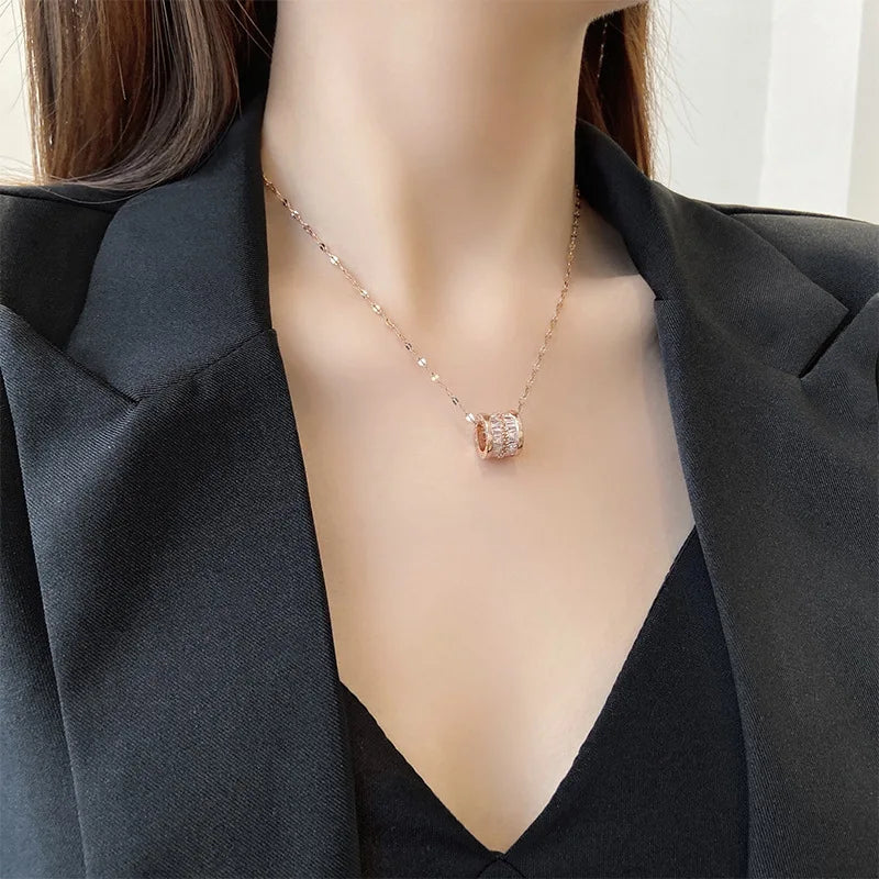Collar de acero inoxidable de doble hilera: elegante colgante de cristal para mujer, elegante cadena de clavícula.