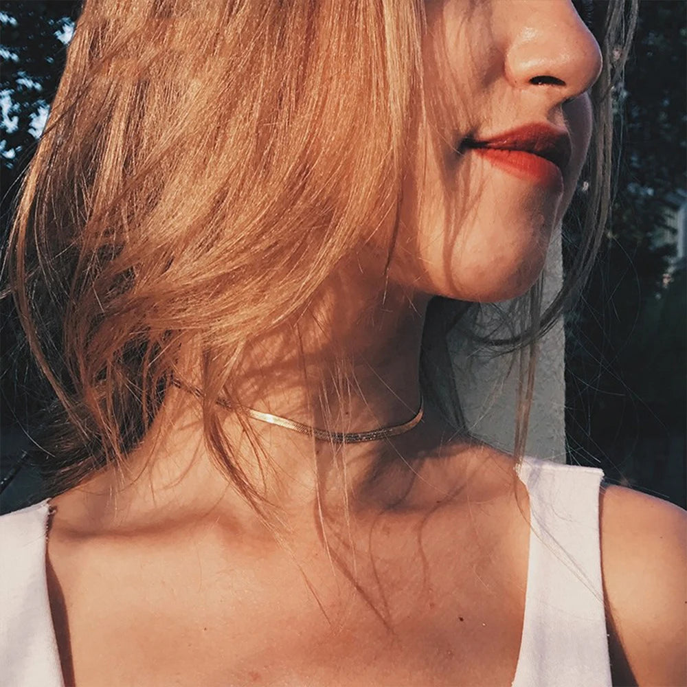 Collier chaîne ondulée en acier inoxydable – Finition dorée, style clavicule