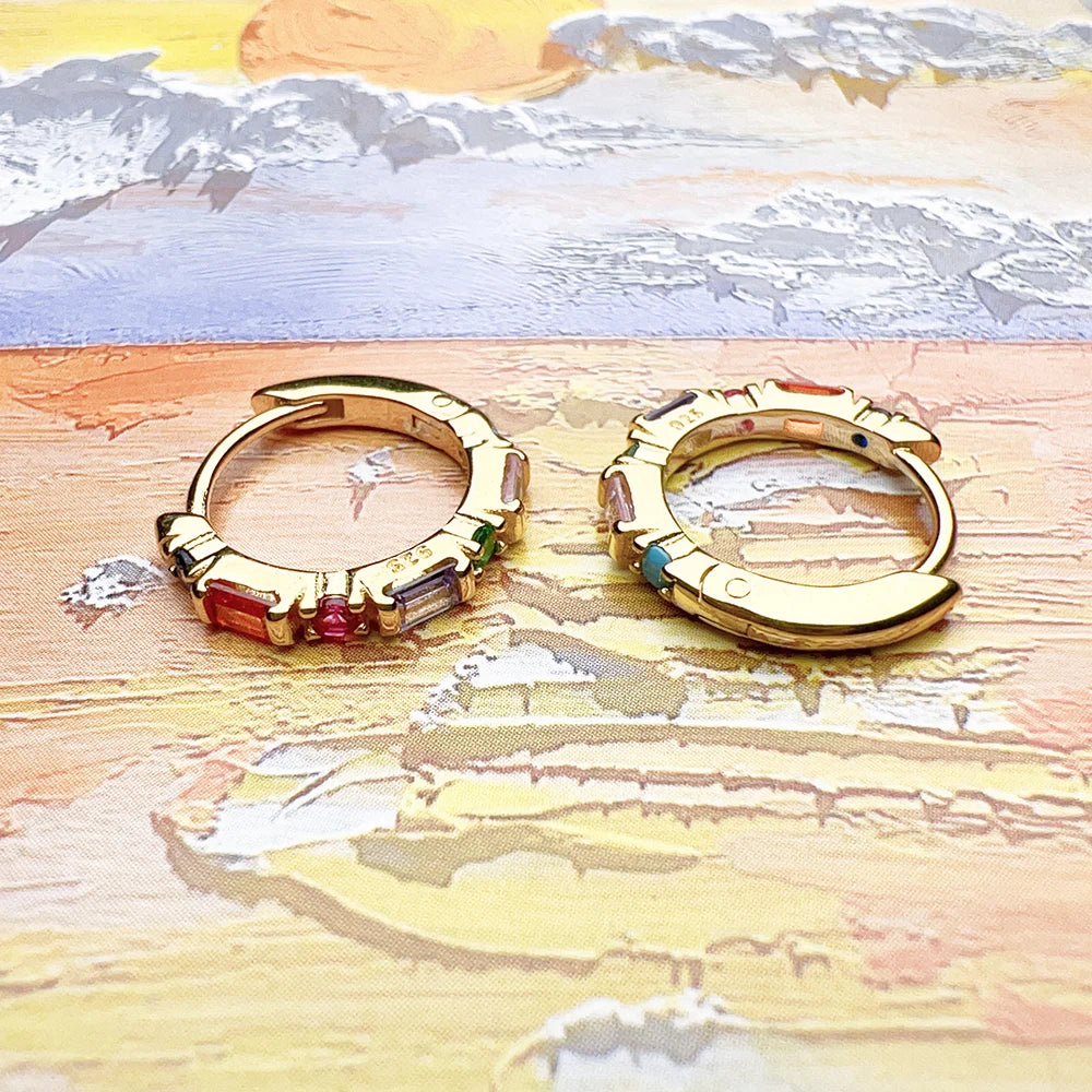 Elegantes pendientes de aro de plata 925 con piedras multicolores –