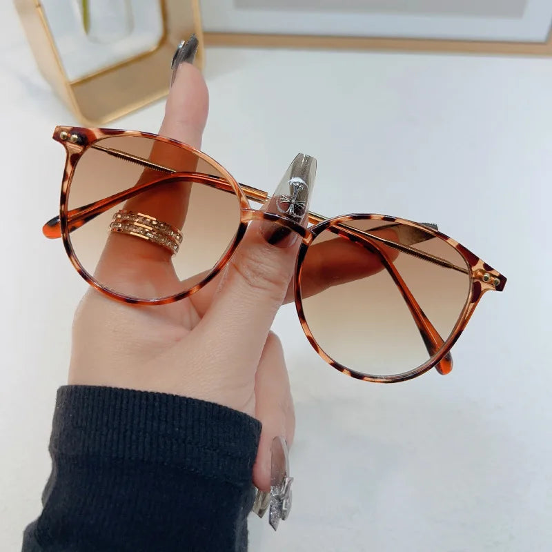 Lunettes de Soleil Femme - Vintage Rétro Élégance Noire