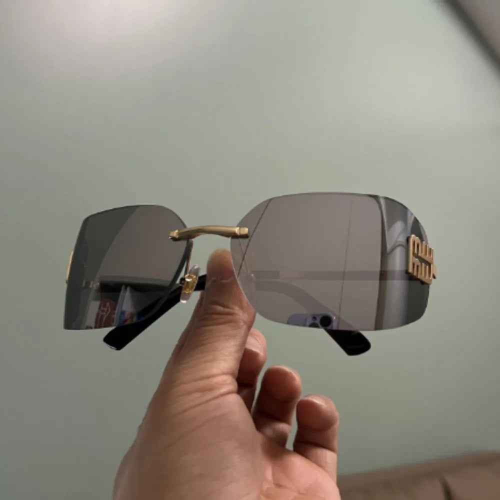 Lunettes Sans Bord UV400 premium Courbées – Élégance UV400