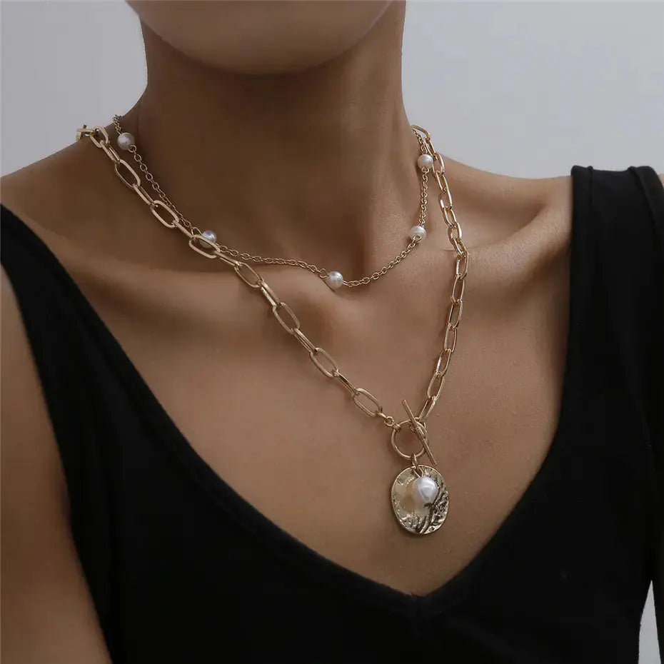 Collier Élégance Perle & Médaillon – Chaîne Argentée Ajustable-Collier-Héritage Chic -Heritage Chic