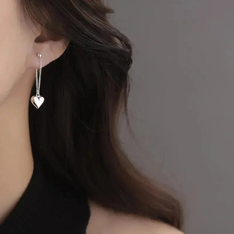 Boucles d’Oreilles Pendantes en Forme de Cœur – Style Élégant Argenté-Boucle d’oreilles-Héritage Chic -Heritage Chic