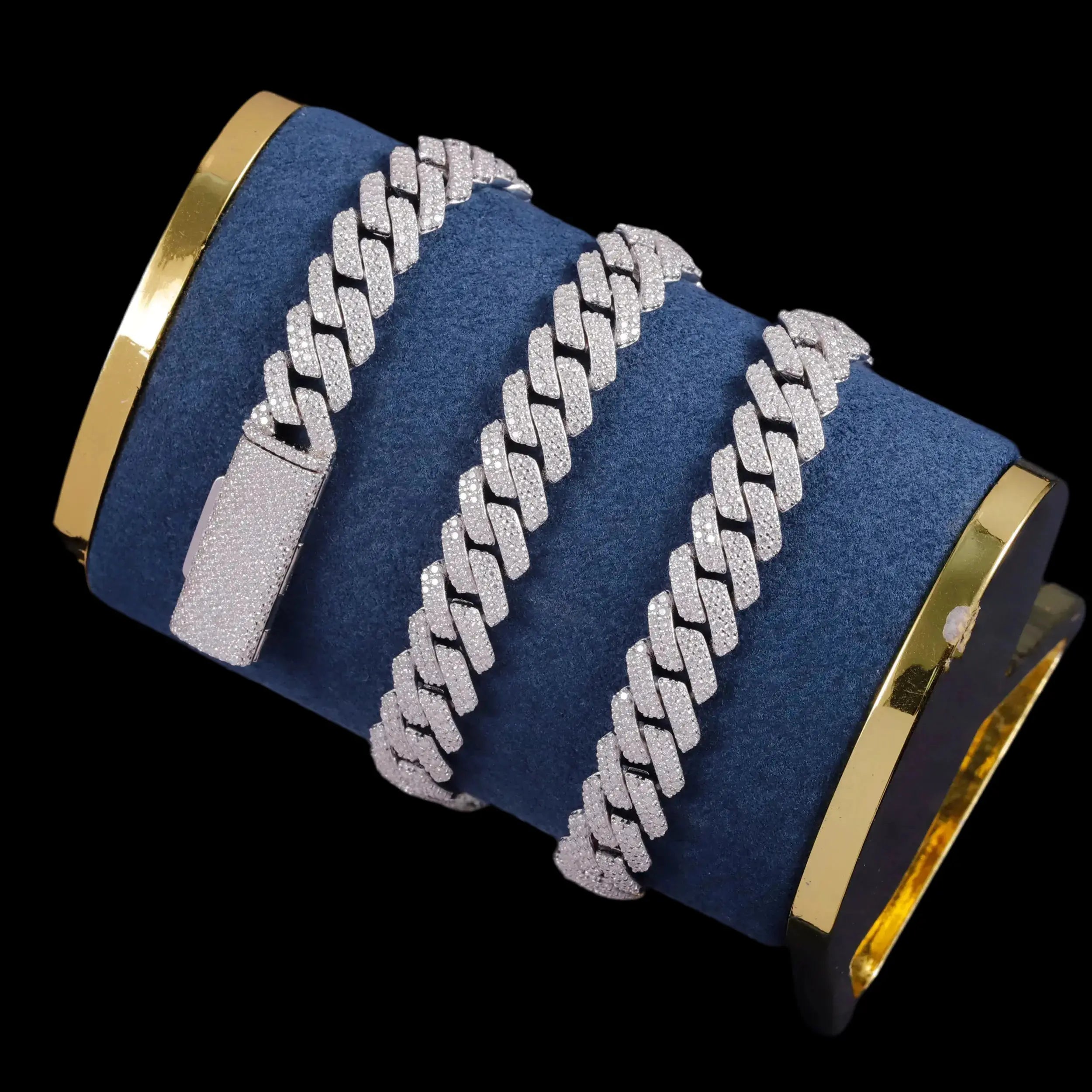 Chaîne cubain pavée de moissanite brillante avec certificat GRA
