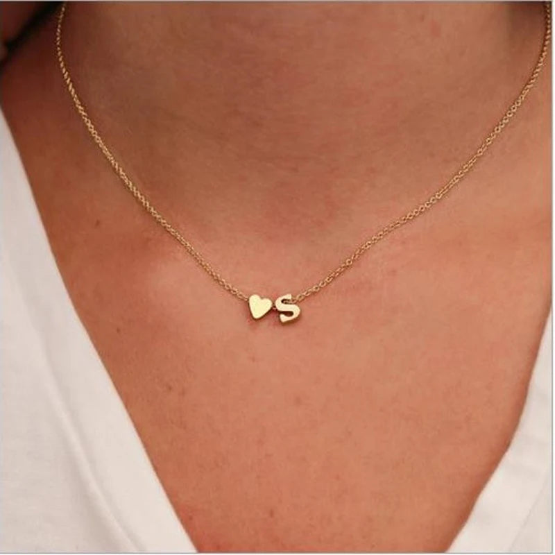 Collier avec pendentif lettre Alphabet et cœur, chaîne en métal plaqué premier nom, cadeau pour femmes et filles
