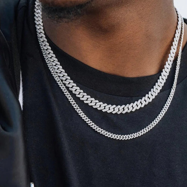 Chaîne Cuban Link noire pour homme en argent 925 avec pierres moissanite certifiées NGTC – Collection Luxe Élégance Héritage Chic