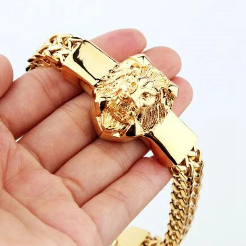 Bracelet en cuir noir et acier – Motif croix décorative