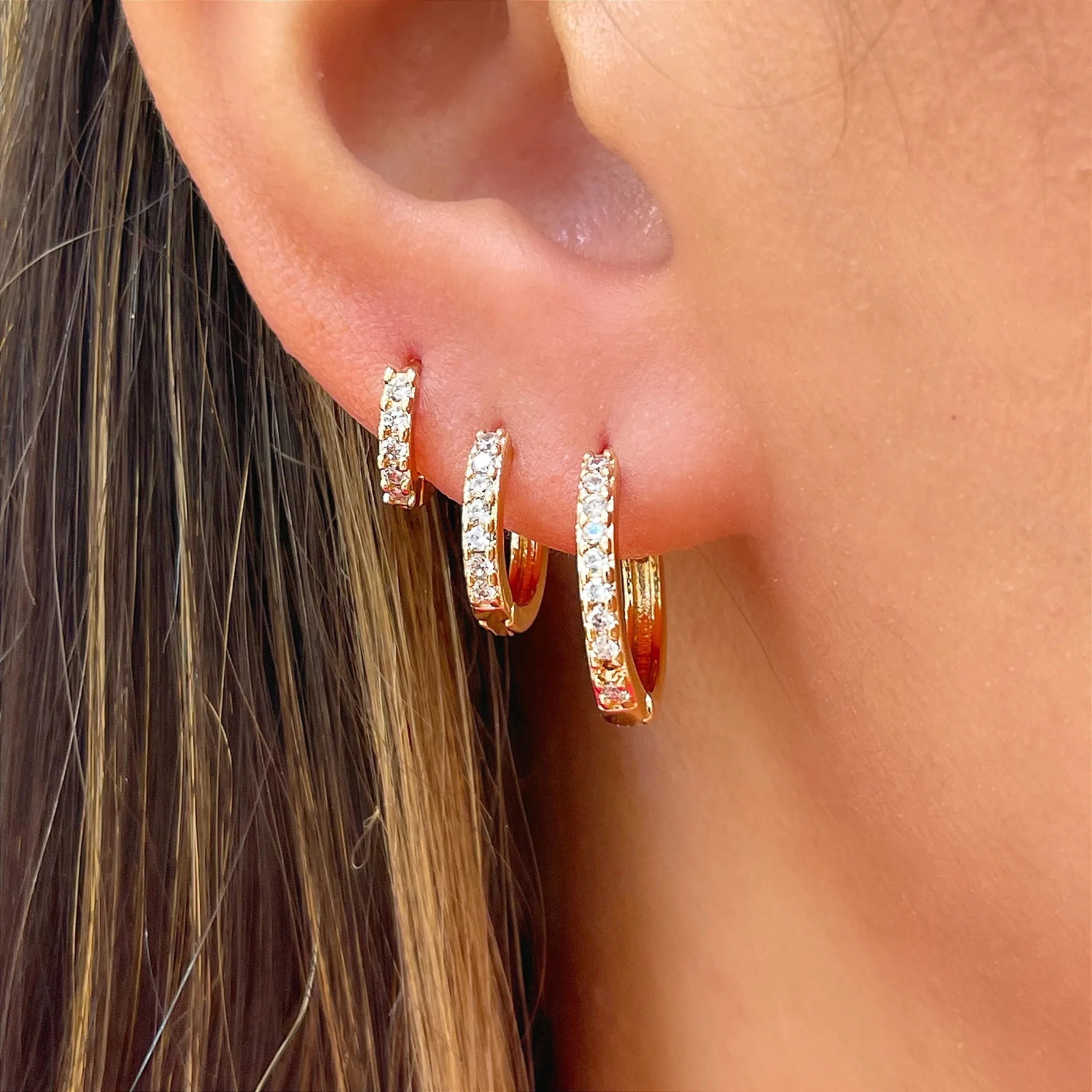 1 paire de boucles d'oreilles en zircon synthétique exquis, boucles d'oreilles de mode pour femmes