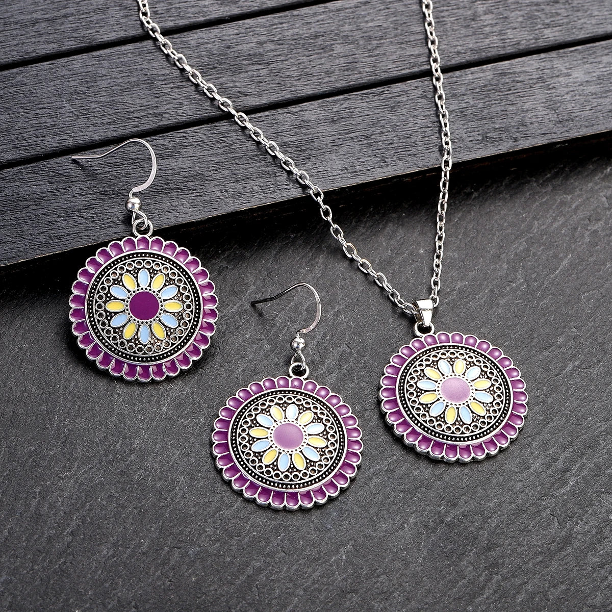 Parure Bohème Fleurie – Collier et boucles d’oreilles vintage
