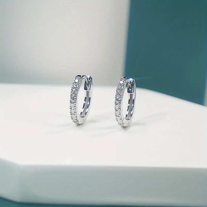 1 paire de boucles d'oreilles en zircon synthétique exquis, boucles d'oreilles de mode pour femmes