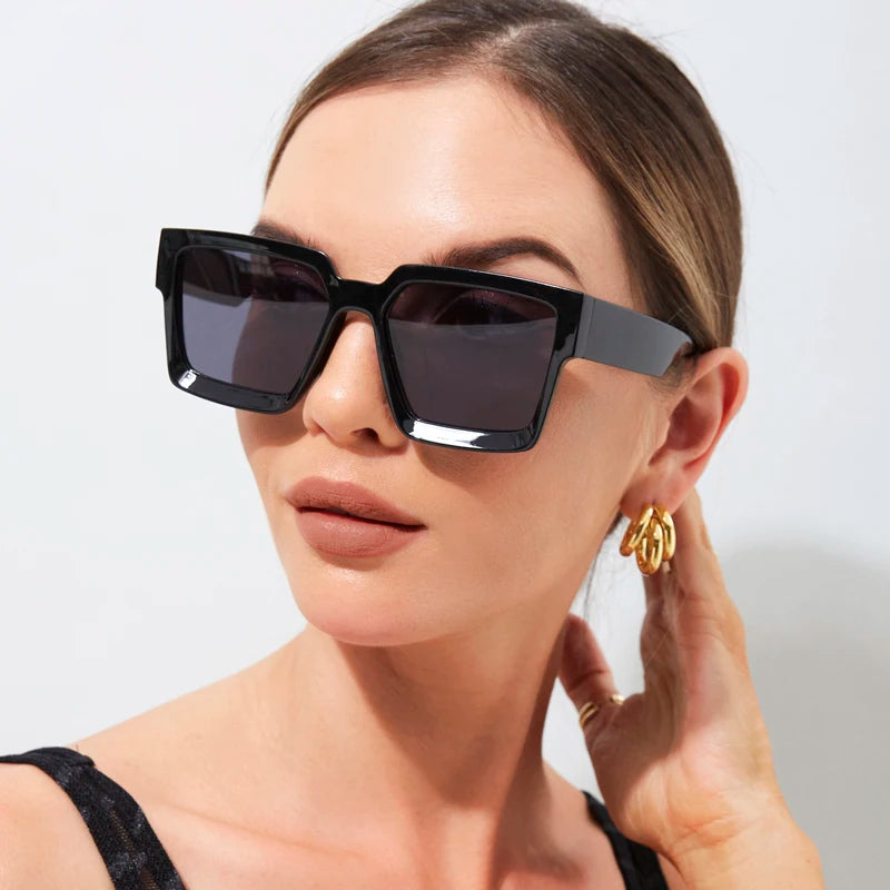 Lunettes Carrées Rétro – Style Unisexe Tendance