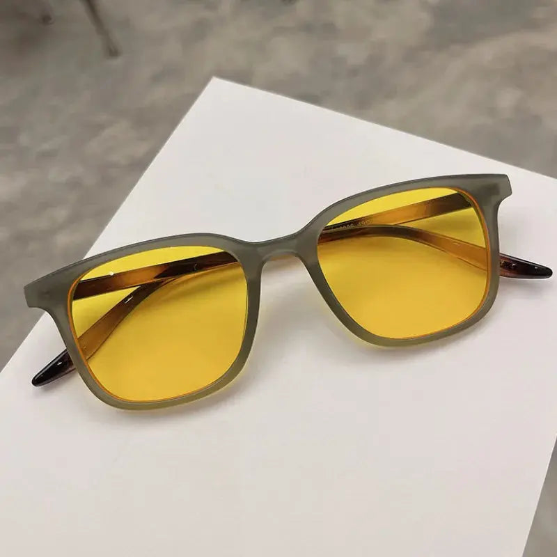 Lunettes Rétro Carrées Unisexe – Style Urbain Compact-Lunette de soleil-Héritage Chic -4-CN-Heritage Chic