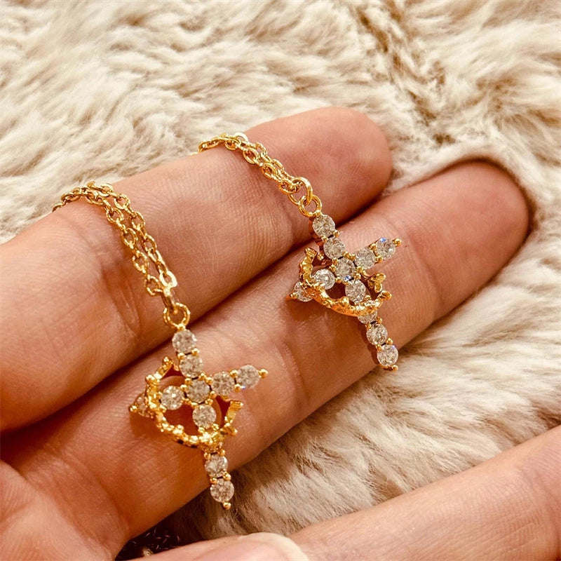 Collier croix en zircon – Pendentif doré élégant avec couronne rotative, pour femme